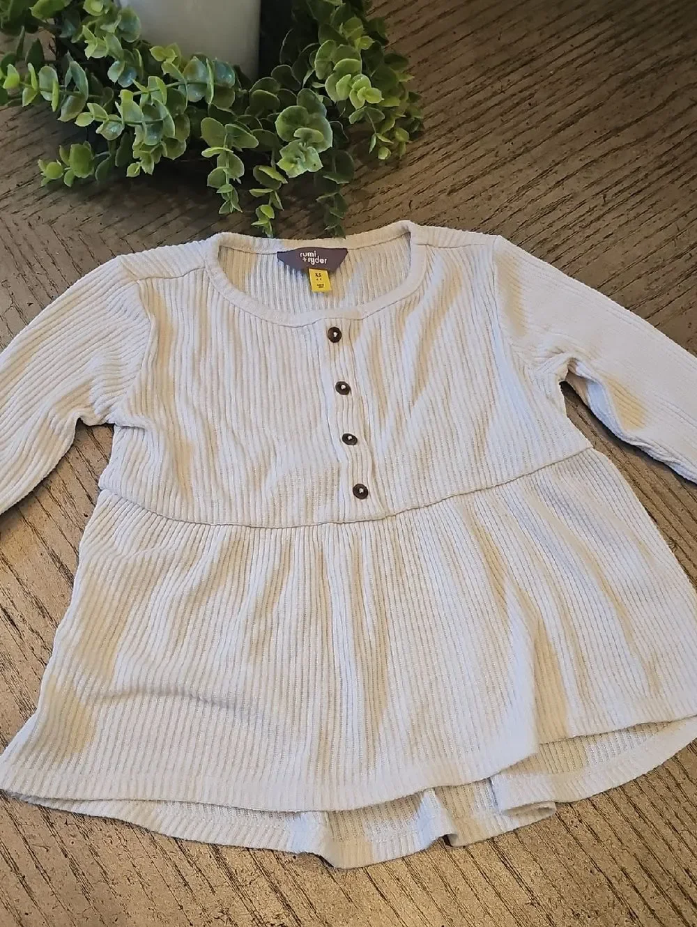 Ribbed Peplum Henley Top - Creams Size XS 4/5